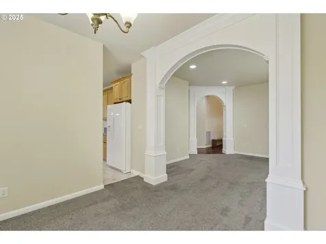 16715 NE 5th Street Vancouver WA 98684