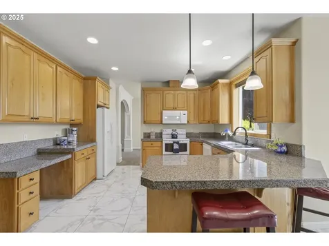 16715 NE 5th Street Vancouver WA 98684
