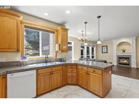 16715 NE 5th Street Vancouver WA 98684