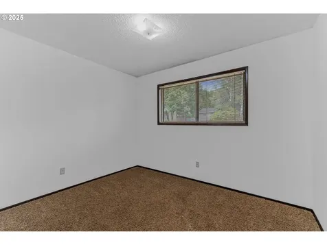 6113 NE 74th Street Vancouver WA 98661