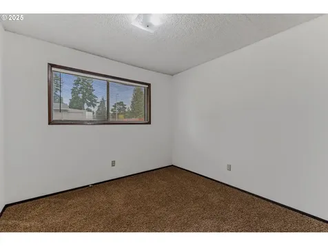 6113 NE 74th Street Vancouver WA 98661