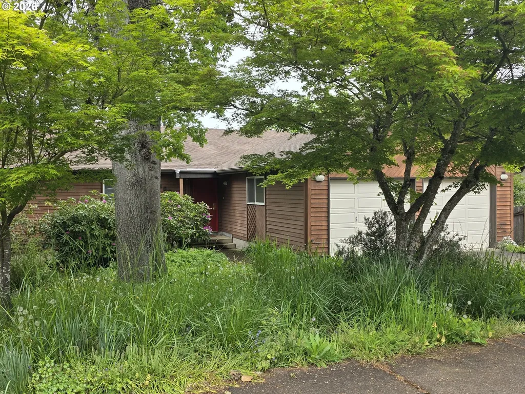 1653 Ardendale Lane Eugene OR 97405