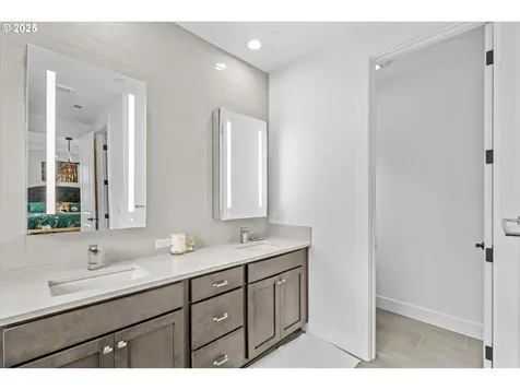 3936 NW 61st Court Camas WA 98607