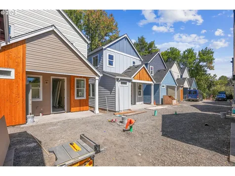 9576 SW 91st Avenue Portland OR 97223