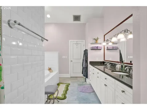 5402 Ka Teech Drive Florence OR 97439