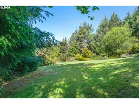 5402 Ka Teech Drive Florence OR 97439