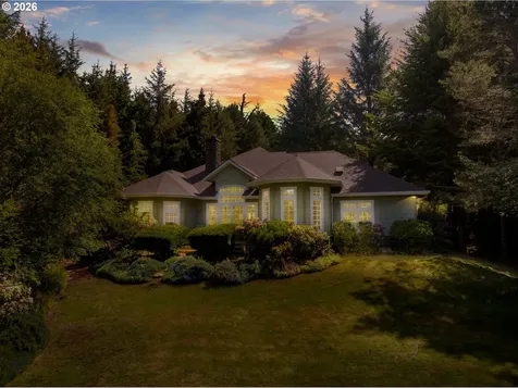 5402 Ka Teech Drive Florence OR 97439
