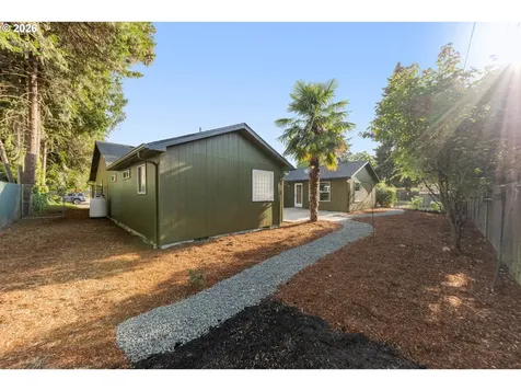 329 Dean Avenue Eugene OR 97404