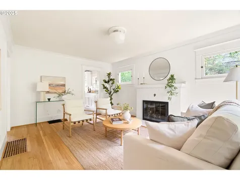 1716 NW 29th Avenue Portland OR 97210