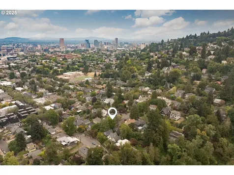1716 NW 29th Avenue Portland OR 97210