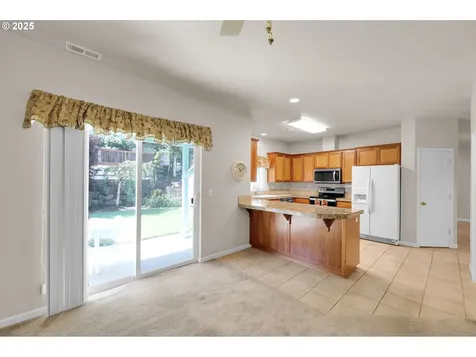 88075 9th Street Veneta OR 97487