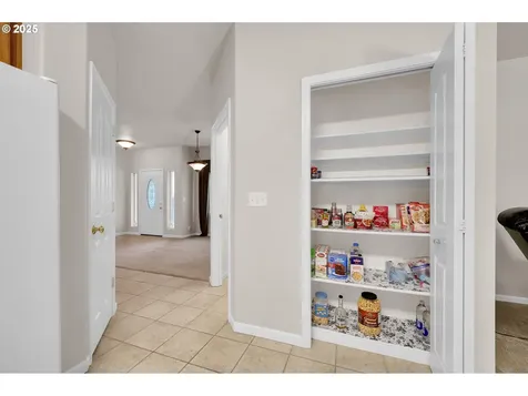 88075 9th Street Veneta OR 97487