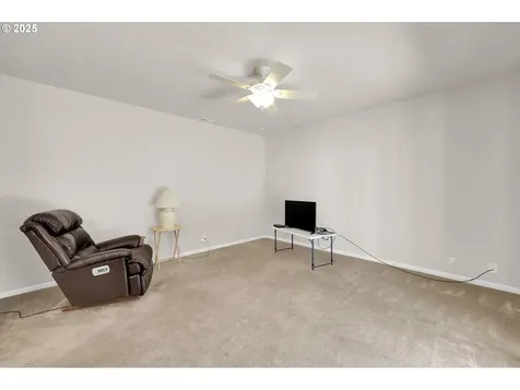 88075 9th Street Veneta OR 97487