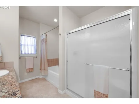 88075 9th Street Veneta OR 97487