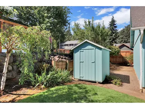 88075 9th Street Veneta OR 97487