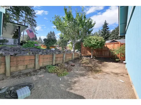88075 9th Street Veneta OR 97487