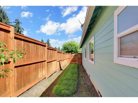 88075 9th Street Veneta OR 97487