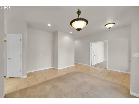 88075 9th Street Veneta OR 97487
