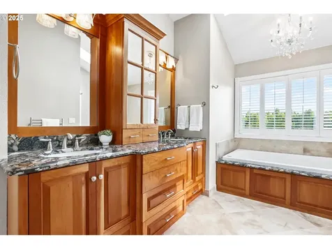 17454 NW Gilbert Lane Portland OR 97229