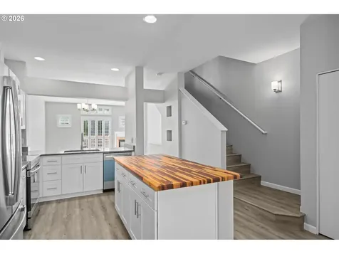 676 SW Dillan Drive Beaverton OR 97006