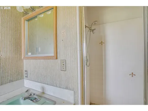 29620 E Woodard Road Troutdale OR 97060