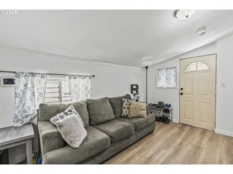 288 18th Avenue Longview WA 98632
