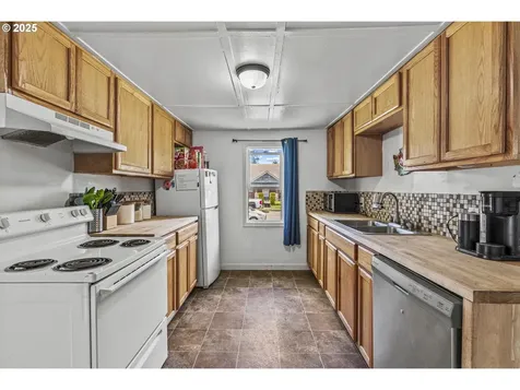 288 18th Avenue Longview WA 98632