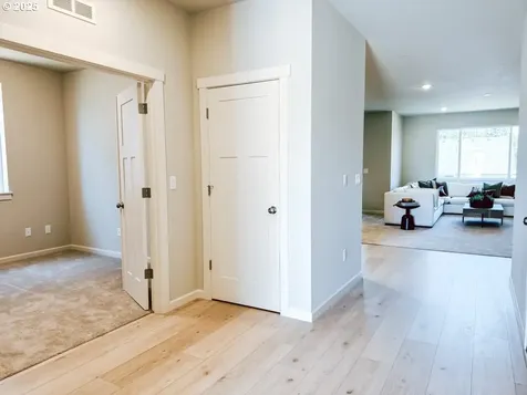 2601 S 4th Drive Ridgefield WA 98642