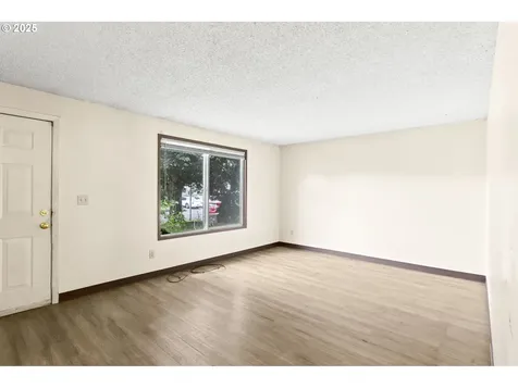 9208 NE 27th Street Vancouver WA 98662