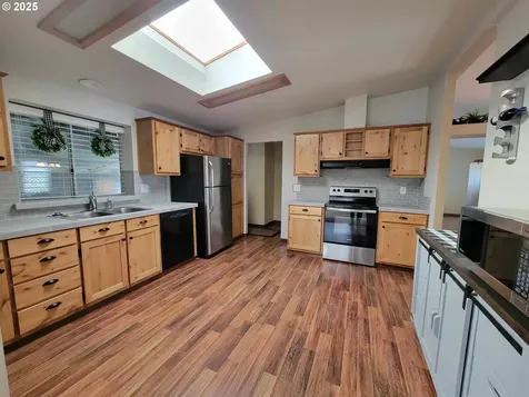 1303 Settlers Loop Forest Grove OR 97116