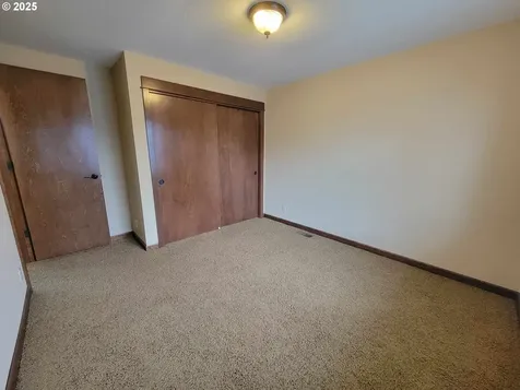 1303 Settlers Loop Forest Grove OR 97116