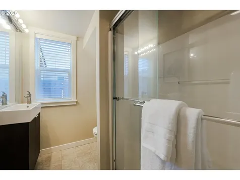 3705 SE 107th Avenue Portland OR 97266