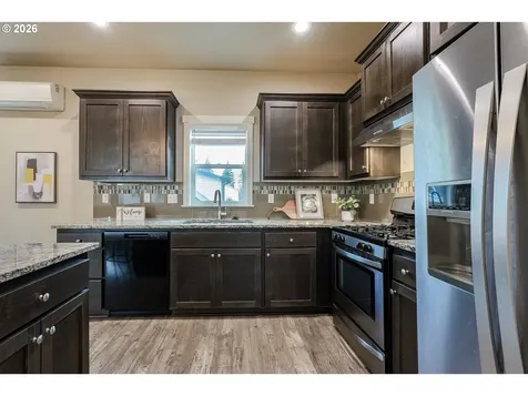 3705 SE 107th Avenue Portland OR 97266