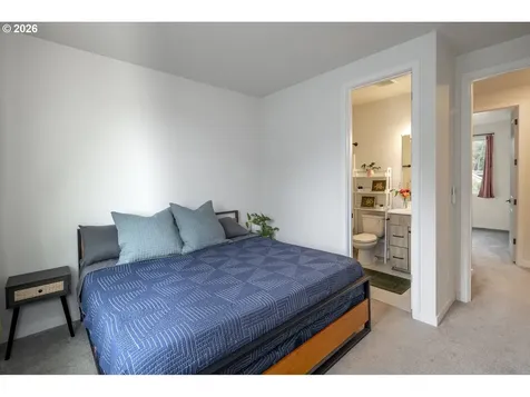 6272 NE 6th Avenue Portland OR 97211