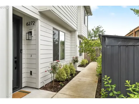 6272 NE 6th Avenue Portland OR 97211