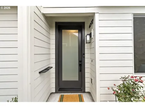 6272 NE 6th Avenue Portland OR 97211