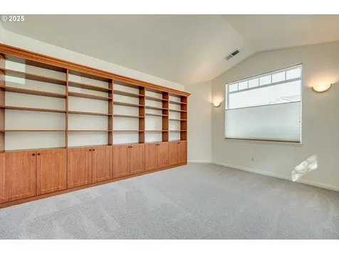 8021 NE 22nd Street Vancouver WA 98664