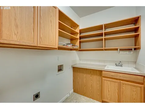 8021 NE 22nd Street Vancouver WA 98664