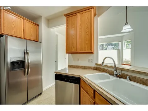8021 NE 22nd Street Vancouver WA 98664