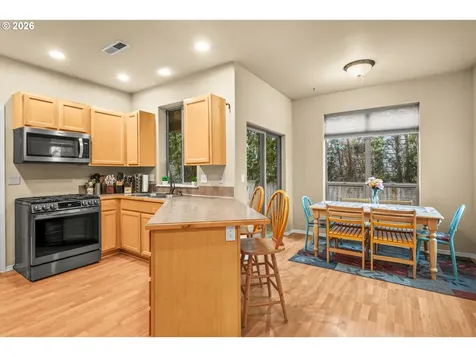 218 NW Sagan Loop Sheridan OR 97378