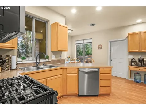 218 NW Sagan Loop Sheridan OR 97378