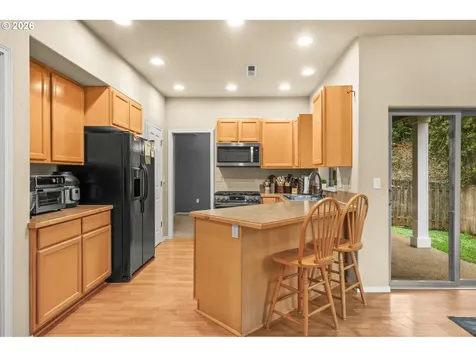 218 NW Sagan Loop Sheridan OR 97378
