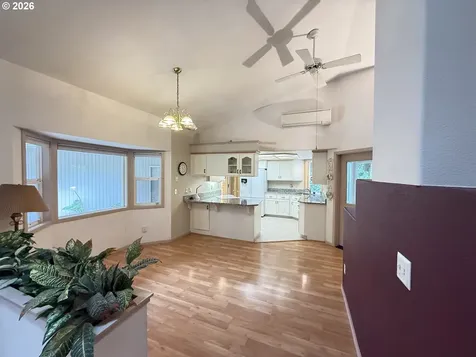 4830 Darlings Loop Florence OR 97439