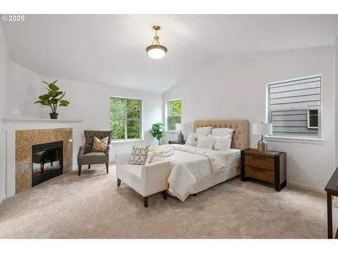 905 SW Mozart Terrace Portland OR 97225