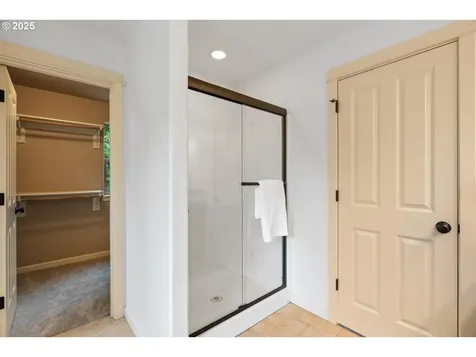 905 SW Mozart Terrace Portland OR 97225