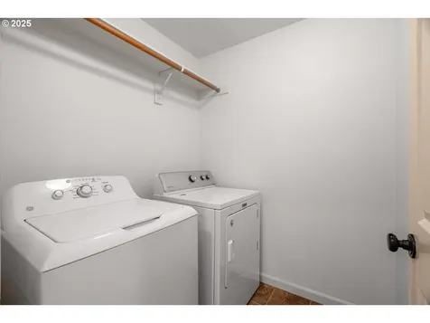 905 SW Mozart Terrace Portland OR 97225
