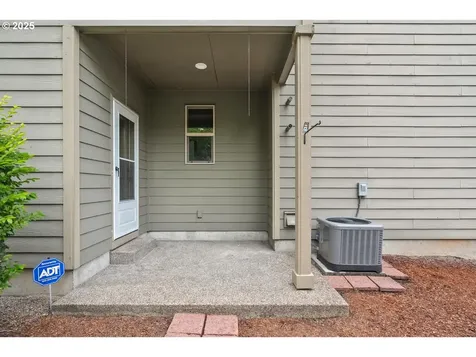 905 SW Mozart Terrace Portland OR 97225