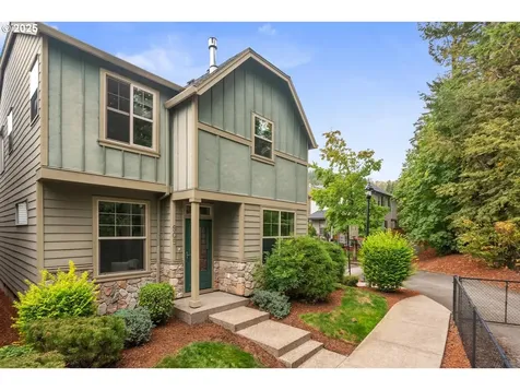 905 SW Mozart Terrace Portland OR 97225