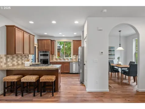 905 SW Mozart Terrace Portland OR 97225