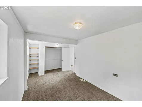 1033 Ohio Avenue North Bend OR 97459